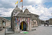 Baijnath Temple - auxiliary shrines